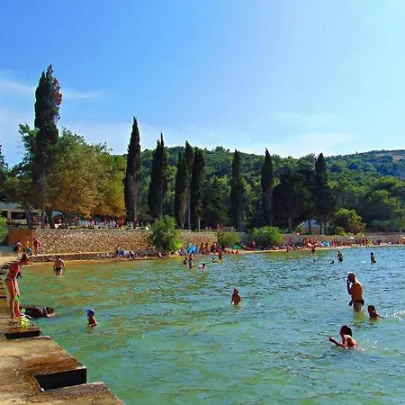 Holiday home Frano 2+1 *